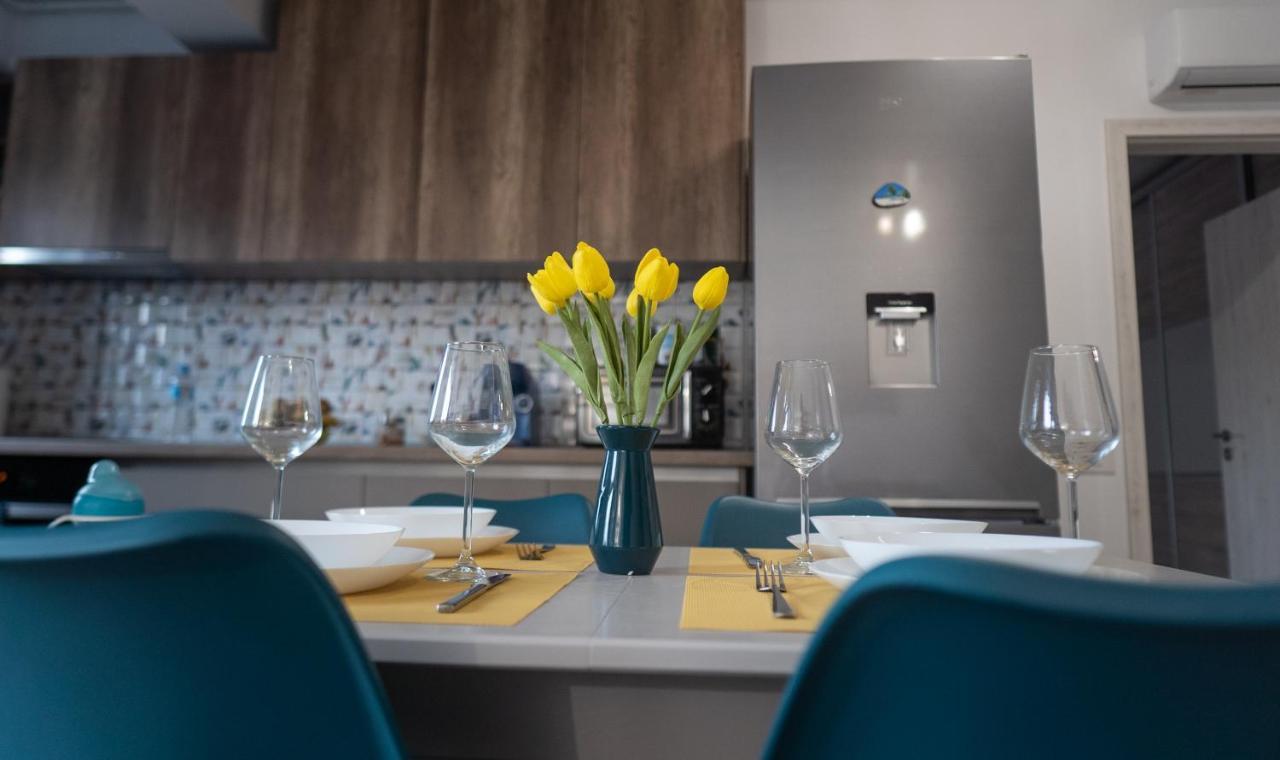 'Just Like Home' Apartment - With Private Parking Place Galati  Exterior photo