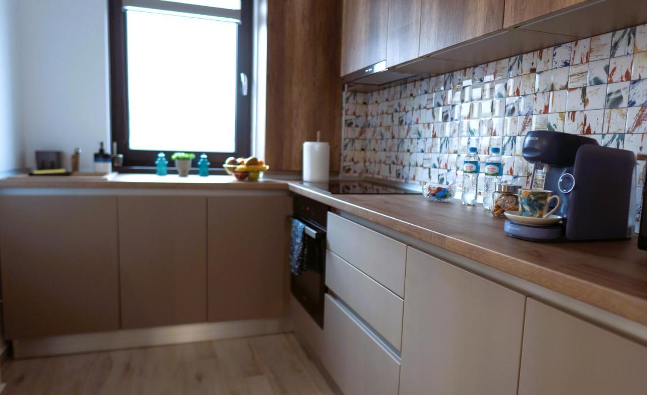 'Just Like Home' Apartment - With Private Parking Place Galati  Exterior photo
